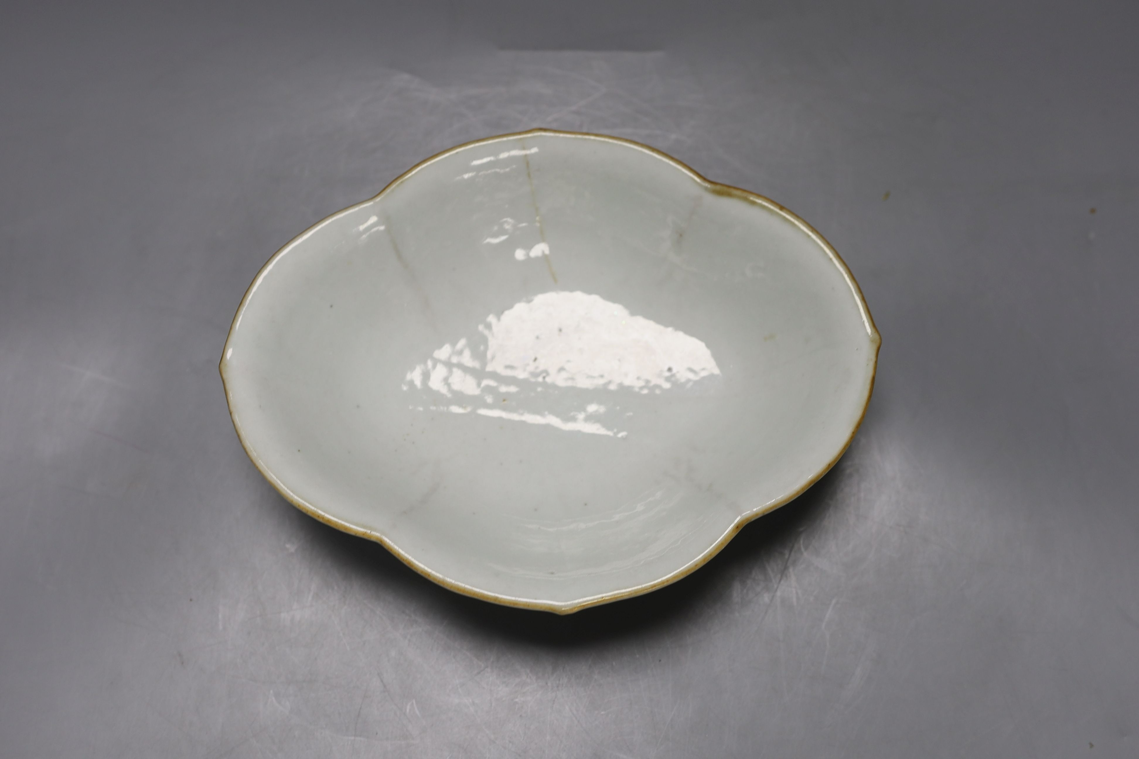 A 19th century Chinese famille rose oval dish - 6.5cm tall